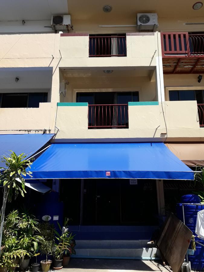 Chinn House Karon Екстериор снимка