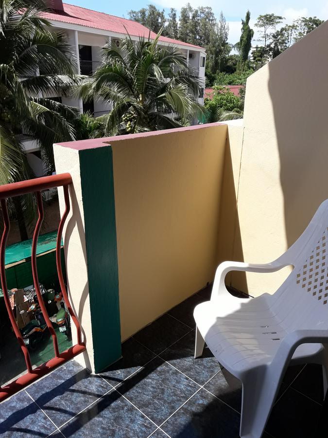 Chinn House Karon Екстериор снимка