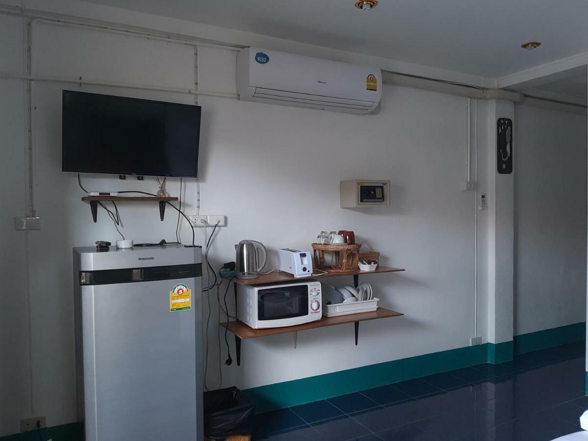 Chinn House Karon Екстериор снимка